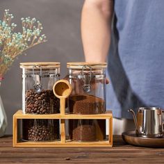 Forget about leaving coffee grounds or beans in the bagThese coffee containers will keep them fresher for longer. Coffee Container Ideas Storage, Coffee Bar Containers, Coffee Container Ideas, Coffee Bean Storage, Coffee Storage Containers, Oatmeal Container, Coffee Organization, Bamboo Spoon