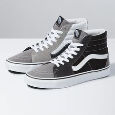 Vans Classic Old Skool, Vans High Tops, Shoes Game, Closet Clothing, Cute Vans, Vans High, Tenis Vans, Vans Outfit, Vans Store