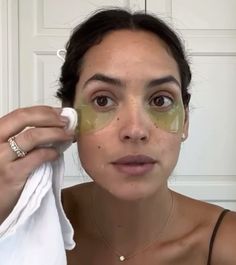 Green Smoothie Girl, Skincare Goals, Girl Therapy, Conscious Living, Cindy Kimberly, Vogue Beauty, High Maintenance, Finding Purpose, Perspective On Life