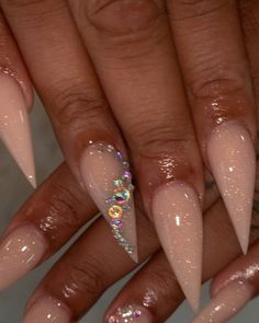 Short Stilleto Nails Glitter, Nail Designs With Bling, Stiletto Nails With Rhinestones, Wild Nails, Nails Design With Rhinestones, Coffin Nails Long