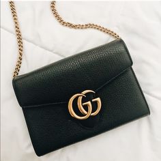 Like New!! Comes With Box And Dust Bag. Questions? Leave A Comment Below! Gucci Handbag, Bags Gucci, Gucci Gg Marmont, Gg Marmont, 2025 Vision, Wallet Chain, Chain Bag, Gucci Handbags, Gucci Bags