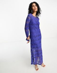 Klänningar från Y.A.S Använd den mer än en gång Enfärgad design Rund halsringning Långa ärmar Regular fit/normal passform Maxi Styles, Lace Maxi, Plain Design, Maxi Dress Blue, Lace Maxi Dress, Cut Work, Summer Essentials, Dress Details, Skirt Fashion