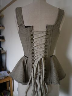 Loud Fashion, Tweed Corset, Summer Dresses Tutorial, Corset Sewing Pattern, Ren Fair, Collection Ideas, Diy Clothes Design, Dress Tutorials, Cosplay Diy