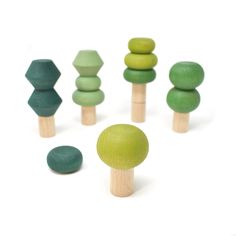 Lubulonas set of stacking trees comes with 18 high quality beech wood pieces. You can build your own little forest or play around and create imaginative columns, sculptures or whatever you feel like. There are 6 natural wood pieces that can be used as trunks and 12 tree tops in different shapes and different colours. A great open-ended balancing toy to practise fine motor and concentration skills and a lovely addition to our Lubu Town houses and cars. All Lubulona toys comply with the European standard for toy safety and are CE marked. THey only use paint and glue that is EN 71 certified and therefore totally safe for children. Lubulona believes there is definitely enough plastic in this world and there is no need to add more. All Lubulona toys are made of natural high quality beech wood a