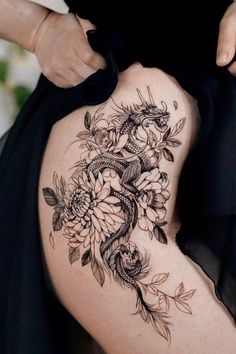 Sexy Thigh Dragon Tattoo Designs For Female Dragon Tattoo Hip, Dragon Thigh Tattoo, Hip Thigh Tattoos, Dragon Tattoo For Women, Hip Tattoos Women, Leg Tattoos Women, Dragon Tattoo Designs, Thigh Tattoos Women, Cute Tattoos For Women