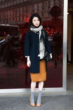 Pfw Street Style, Parisienne Chic, Grey Socks, Paris Fashion Week Street Style, Looks Street Style