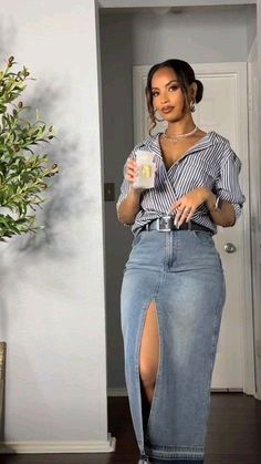 Button Down Skirt Outfits Summer, Blue Striped Shirt Outfit Fall, Off The Shoulder Button Up Shirt Outfit, Button Up Denim Skirt Outfit, Styling Blue And White Striped Shirt, Split Denim Skirt Outfit, Long Denim Skirt Style, Pin Stripe Skirt Outfit, Stripes Long Sleeve Outfit