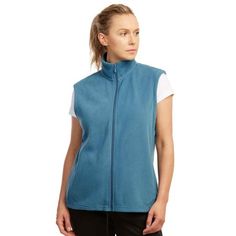 Women's Polar Fleece Zipper Vest Sleeveless Jacket is designed to deliver extraordinary comfort and warmth. This women's fleece vest is crafted of 100% ultra-soft polyester. The fleece inside and outside is soft and thick, keeping your core warm and comfortable. It's perfect for layering with shirts, jackets, and sweaters for chilly/cold days during spring, fall, or winter. This sleeveless vest for women is lightweight, warm, breathable, and comfy. It's a women's sports vest for indoor and outdo Bulky Sweaters, Soft Vest, Zipper Vest, Lightweight Vest, Fleece Jacket Womens, Weather Activities, Running Vest, Winter Vest, Sleeveless Jacket