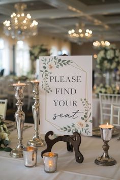 Transform your wedding with these fabulous sign ideas! From DIY chalkboard signs to elegant painted acrylic, these unique options are perfect for both ceremony and reception. Add a personal touch to your entrance, food stations, or bar with these creative designs. Diy Chalkboard Sign, Food Stations, Diy Chalkboard