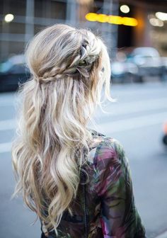 Bohemian Wedding Hair, Romantic Wedding Hair, Boho Wedding Hair, Boheme Chic, Inspiration Photos, Penteado Cabelo Curto, Long Blonde, Wedding Hairstyle, Half Up Half Down Hair