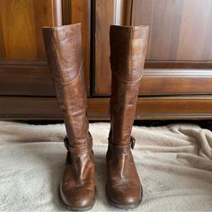 Like New Frye Boots. Regular Calf. Brown Heel Boots, Brown Heeled Boots, Frye Boots, Frye Shoes, Heel Boots, Tall Boots, Shoes Heels Boots, Shoes Women Heels, Heeled Boots