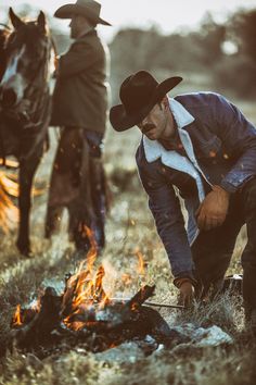 Mens Boots And Jeans, Western Aesthetic Men, Rugged Cowboy Style, His Style, Manly Hobbies, Manly Man Aesthetic, Cowboy Ranch Aesthetic, Rugged Mountain Man, Mens Boot Outfits