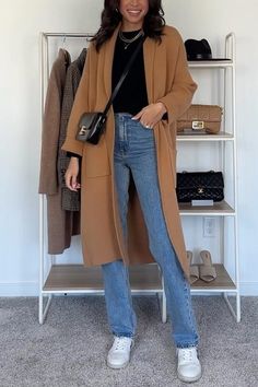 Winter Outfits Timeless, Size 32 Women Outfits, Traveling For Work Outfits, Proffesional Outfits Winter, Fine Dining Outfits, Comfy Cute Style, Long Oatmeal Cardigan Outfit, Thanksgiving Dinner Outfit Women Casual, Coatigan Outfit Fall