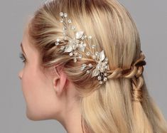 Pair of Handmade Vintage Style Gold Leaf Floral Pearl Bridal - Etsy UK Silver Wedding Hair Accessories, Bridesmaid Hair Pins, Silver Hair Pin, Rhinestone Hair Comb, Bridesmaid Hair Accessories, Headpiece Hairstyles, Crystal Hair Pins, Pearl Hair Pins