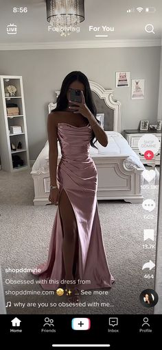 Ball Dresses Aesthetic, Haljine Za Krizmu, Prom Dresses For Blondes, Grad Dresses Grade 8, Senior Dresses, Wedding Guest Dress Short, Dream Quinceanera, Grade 8 Grad Dresses, Prom Things