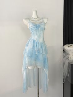 Ocean Hoco Dress, Beach Homecoming Dress, Mermaid Core Dress Short, Ocean Homecoming Dress, Dresses That Look Like Water, Ruffled Short Dress, Pastel Semi Formal Outfit, Cute Easy Duo Halloween Costumes, Fancy Spring Dresses