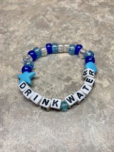 Pony Bead Bracelets Diy, Funny Bead Bracelet Words Ideas, Bracelet Inspo Pony Beads, Bracelet Patterns Pony Beads, Kandy Bracelets Ideas, Kandi Perler Beads, Funny Pony Bead Bracelets, Kandi Braclet Ideas, Pony Bracelets Ideas