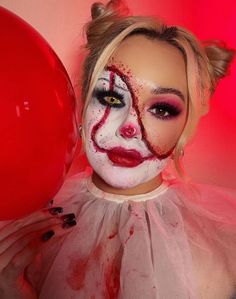 30 Days Of Halloween Makeup, Half And Half Makeup, Halloween Makeup Disney, Halloween Makeup 2024, Pink Halloween Makeup, Halloween Makeup Looks Scary, Halloween Scary Makeup, Scary Makeup Looks