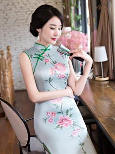 Flower Print Side Split Long Cheongsam – uoozee Chinese Traditional Dress, Qipao Dress, Boho Style Dresses, Green Lace, Cozy Fashion, Side Split