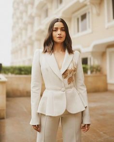 This Womens Suits item by TheMagnusAtelier has 11 favorites from Etsy shoppers. Ships from India. Listed on Nov 21, 2023 Pants Bride, Estilo Kardashian, Christmas Attire, Pant Suits For Women, Blazer Outfits For Women, Womens Suits, Manish Malhotra, Vogue India, Wedding Cocktail