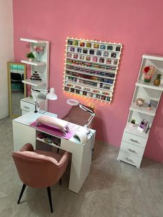 Nail Salon Suite Ideas, Nail Tech Room, Nail Room Ideas Home, Nail Suite