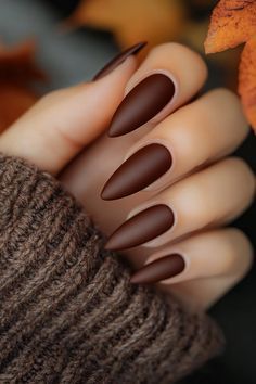 Get inspired with gorgeous fall nail designs that are perfect for both fall and winter seasons. Try these cozy colors and trendy patterns! #fallnails #winternaildesigns #fallnailtrends #winternails2024 Brown Nail, Nails Autumn, Fall Nail Trends, Manicure Ideas, Fall Nail Colors, Copper Hair