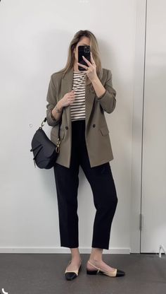 Lecture Outfit Women, Sage Blazer Outfits For Women, Smart Casual Work Outfit Spring 2024, Work Office Outfits Women Winter, Business Casual Summer 2024, Olive Blazer Outfits For Women, Olive Green Blazer Outfits For Women, Sideline Reporter Outfits, Sage Blazer Outfit