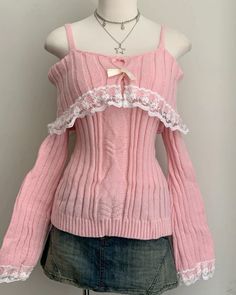 coquette top <3 Cold Shoulder Lace, Winter Cold, Dream Clothes, Kawaii Fashion, Pretty Outfits, Fashion Inspo Outfits, Women Long Sleeve