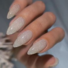 Party Nail Inspiration, White Sparkle Nails Almond Shape, White Glitter Oval Nails, White Almond Glitter Nails, Plain New Years Nails, Silvery White Nails, Shiny Sparkly Nails, Silver Classy Nails, White Sparkly Nails Almond