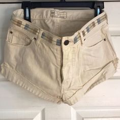 Free People Size 27 Tan Denim With Embroidered Waist Button Fly High Waisted Shorts Festival / Concert Wear Never Worn White Cotton Jean Shorts With Belt Loops, Mid-rise Cotton Shorts With Button Closure, Fitted Cotton Jean Shorts With Button Closure, Concert Wear, High Waisted Shorts, Denim Shorts, Free People, High Waisted, Womens Shorts