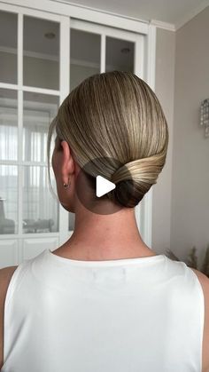 Easy Bun Hairstyles For Long Hair, Hairstyles Bubble, Braids Volleyball, Bubble Braids, French Twist Hair, Beautiful Curly Hair