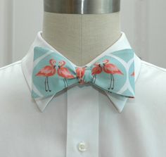 Hey, I found this really awesome Etsy listing at https://www.etsy.com/listing/198629046/mens-bow-tie-in-aqua-with-coral Flamingo Clothes, Groom Bow Tie, Flamingo Outfit, Bow Tie Groomsmen, Flamingo Wedding, Don Pedro, Groom Bowtie, Wedding Bow Tie, Zoo Wedding