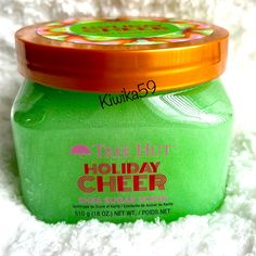 Brand New Never Been Used Tree Hut Holiday Cheer Shea Sugar Scrub 18 Oz. Scent Notes: Mulled Spices, Cooked Sugar, And Sheer Woods Smells Like A Christmas Tree! Christmas Tree Hut Scrub, Tree Hut Body Scrub Christmas, Christmas Body Care, Christmas Body Scrubs, Christmas Tree Hut, Jingle Basket, Christmas Sugar Scrub, Christmas Sugar Scrubs