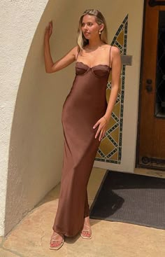 Scarlette Brown Maxi Dress – Beginning Boutique US Neutral Long Dress Formal, Light Brown Formal Dress, Chocolate Formal Dress, Oct Wedding Guest Dress, Prom Dresses For Brown Hair, Brown Dress With Heels, Brown Wedding Guest Outfit, Light Brown Prom Dress, Brown Wedding Guest Dress