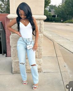 Winter Time Birthday Outfits, Cute Atlanta Outfits, 20 Year Old Birthday Outfit Ideas, Birthday Dinner Outfit Baddie, Jean Birthday Outfits Black Women, Women Shein Outfit Ideas, Chanel Shoes Outfit Classy, Simple Dinner Outfits Black Women, Chill Going Out Outfits Night