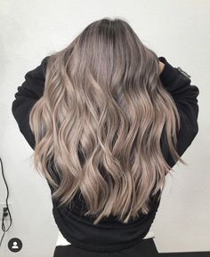 Ash Blonde Hair With Extensions, Mushroom Blonde Hair Balayage Short, Ash Brown Hair All Over Color, Mushroom Light Brown Hair Color, Lived In Mushroom Blonde, Solid Hair Color Ideas Blondes, Light Colored Hair Ideas Ash Brown, Glazed Bronde Balayage