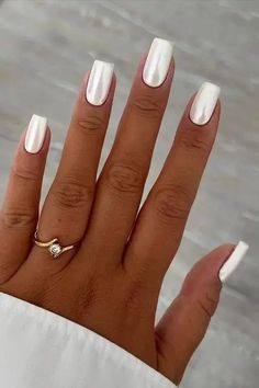 Milky White Nails With Chrome, Nails With Chrome Design, Bright White Nails, White Nails With Chrome, Milky French Manicure, Nails With Chrome, Milky White Nails, White Chrome Nails, Chrome Design