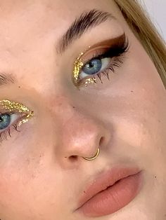 Tiktok Makeup Looks, Make Up Euphoria, Rockstar Makeup, Creative Eye Makeup, Creative Makeup Looks