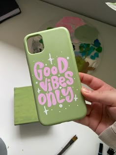 Sage green phone case Aesthetic Painting On Phone Case, Phone Case Drawings Ideas, Mobile Cover Acrylic Painting Ideas, Acrylic Painting On Mobile Cover, How To Decorate Phone Case With Stickers, Drawing On Mobile Cover, Phone Cover Customization Ideas, Cover Phone Ideas Draw, Phone Cover Drawing Ideas Aesthetic