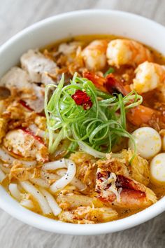 Craving a comforting and flavorful Vietnamese dish? Bánh Canh Cua is a must-try! This delicious crab noodle soup features thick, chewy tapioca noodles in a rich, savory broth made from crab and pork. Packed with tender crab meat, fresh herbs, and a hint of lime, it's a bowl of pure comfort. Perfect for a cozy dinner or impressing guests, Bánh Canh Cua is a delightful way to explore the vibrant flavors of Vietnamese cuisine. Try making this hearty soup at home and enjoy a taste of Vietnam! Banh Canh Cua Recipe, Banh Canh Cua, Ca Kho To Recipe, Soup Mang Cua Recipe, Banh Canh Recipe, Vietmanese Recipes, Banh Canh, Culture Recipes, Vietnamese Foods