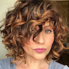 Short Layered Curly Hair, Layered Curly Hair, Hair 2018, Curly Hair With Bangs, Bob Hair, Curly Hair Cuts, Short Curly Hair