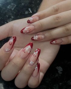 Red Flowers On Nails, Christmas In Hawaii Nails, Red Nail Prom, Spain Holiday Nails, Red Nail Summer, Hawaiian Christmas Nails, Red Hibiscus Flower Nails, Red Tropical Nails, Hawaii Christmas Nails