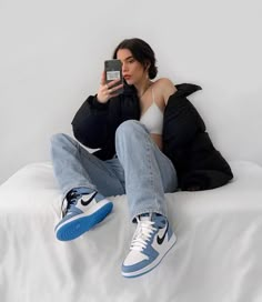 Outfit With Jordans, Jordan Outfits Womens, Jordan Outfit Women, Air Jordan Outfit, Jordan 1 Outfit Women, Jordan Fits, Jordan 1 Outfit, Trench Beige