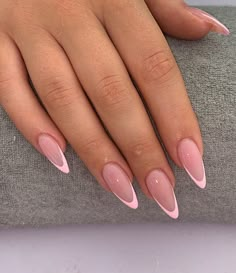 Pink French Nails, Kutek Disney, Unghie Sfumate, Nagel Tips, Casual Nails, Work Nails, Girly Acrylic Nails, Classy Acrylic Nails, Pink Acrylic Nails