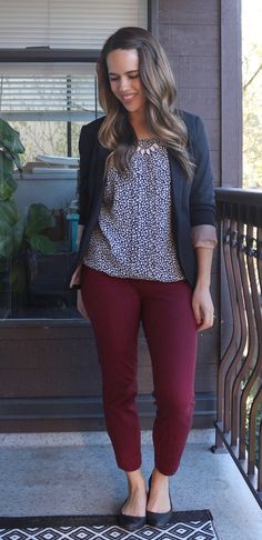 Dress pants instead of jeans please! Colored Work Pants Outfit, Evergreen Outfits For Women, Fall Outfit Ideas For Work, Maroon Dress Pants Outfit, Outfits With Teal Pants, Fall Burgundy Outfit, Outfits With Maroon Pants, Outfits With Burgundy Pants, Maroon Pants Outfit Work