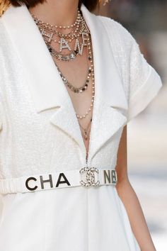 Moda Chanel, Chanel Runway, Chanel Outfit, Mode Chanel, Chanel Spring, Chanel Jewelry, Chanel Fashion, British Vogue, Summer 2019