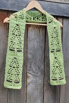 Pic of the Tree Crochet Scarf Pattern display Christmas Crochet Scarf, Christmas Scarf Crochet, Christmas Tree Crochet, Leaf Crochet, Tree Crochet, Crochet Scarf Patterns, Leaf Scarf, Crochet Scarf Pattern, Christmas Scarf