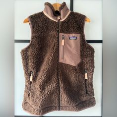 Patagonia Classic Retro-X Fleece Vest Patagonia Sherpa, Patagonia Womens Fleece, Patagonia Nano Puff Vest, Patagonia Zip Up, Fluffy Vest, Patagonia Vest, Patagonia Nano Puff, Quilted Puffer Vest, Vintage Patagonia