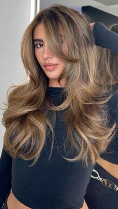 Balayage Honey Brown, Light Brown Hair Styles, Brown Hair Styles, Hair Birthday, Hair 2025, Light Brunette, Beige Hair