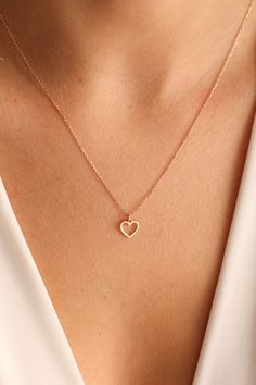 🔶 Minimalist Solid Gold Necklace is a unique Gift For Her which represent your love with its heart design. 🔶 Dainty Necklaces can be matched with almost every clothing with its simple and elegant design. 🔶 Handmade Gold Jewelry Women can be used both in special days and as a Everyday Necklace too! 🔶 14k Gold Jewelry is a good choice to make a lady happy. 🔶 Gold Carat: 14 K  🔶 Silver 925 💌 Zircon Stone 📌Zircon is a stone that strengthens the mind and memory. 📌It opens the closed chakras Casual Necklaces Simple, Cute Minimalist Jewelry, Necklace Simple Design, Jewelry Accessories Gold, Cute Simple Necklaces, Cute Simple Jewelry, Simple Gold Necklace Designs, Simple Gold Necklaces, Gold Simple Necklace